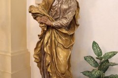 12/ Kalvárie -sousoší z první poloviny 17.stol. socha Panny Marie v životní velikosti