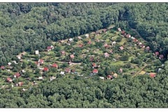 Úspěšně zrekultivované území na poddolovaných pozemcích dolu Pavel (foto z r. 2005)